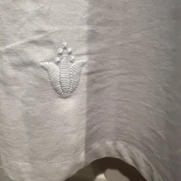 J Marie brand flutter sleeve embroidered blouse - Picture 7 of 9